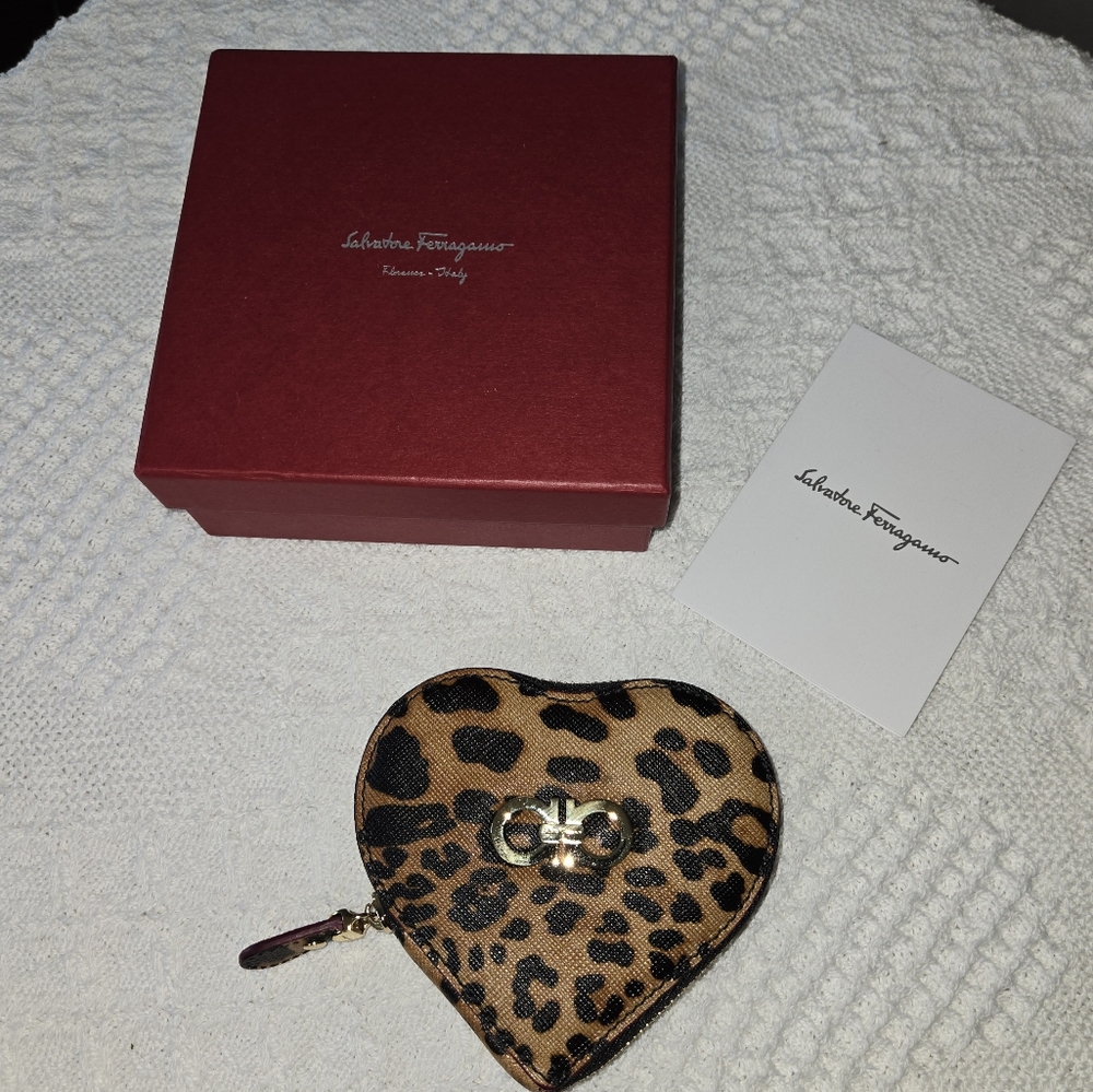 RARE Like New Salvatore Ferragamo Gancini Animal Print Leather Coin Purse - Picture 1 of 10